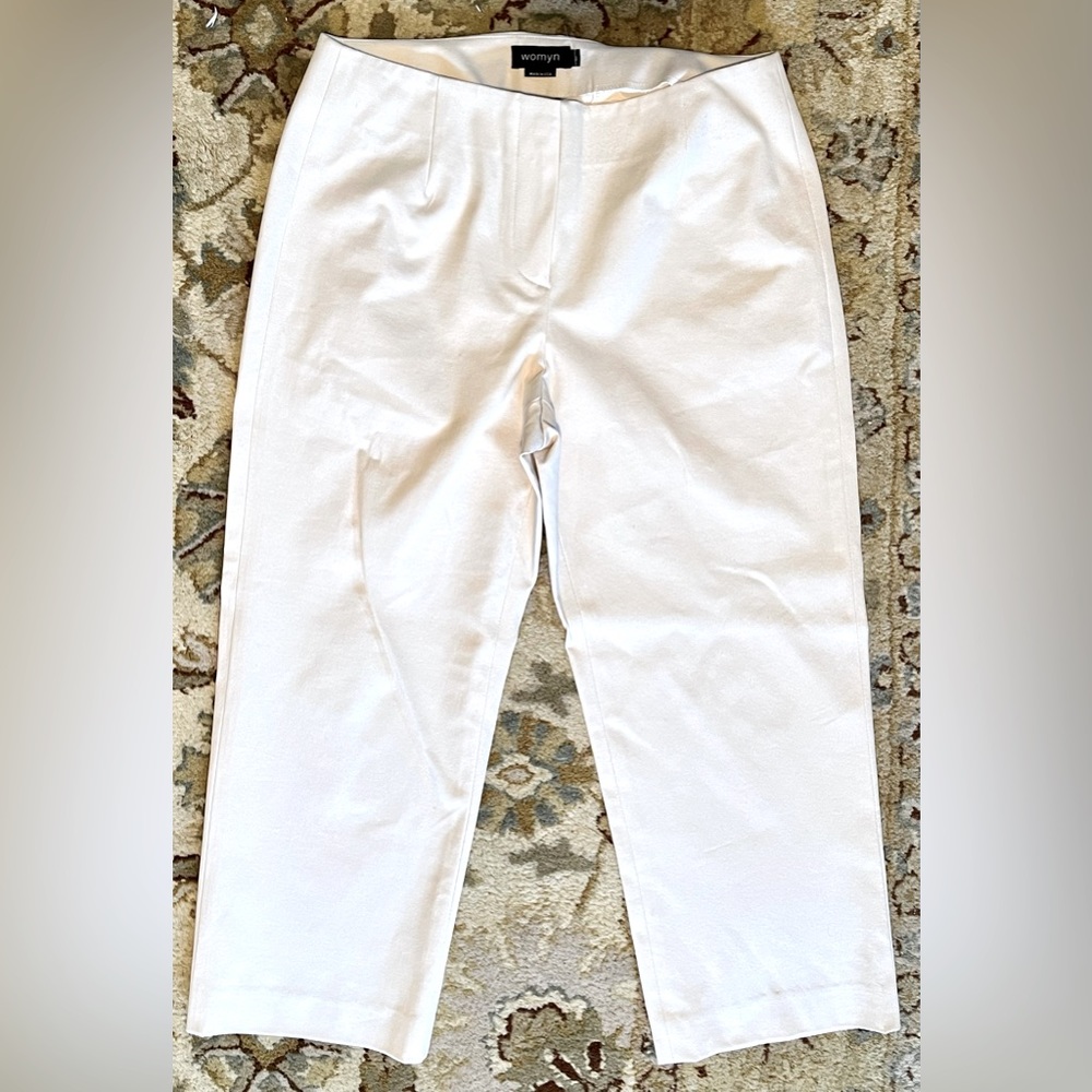 Cream Capris Women’s 6, Pre Owned,